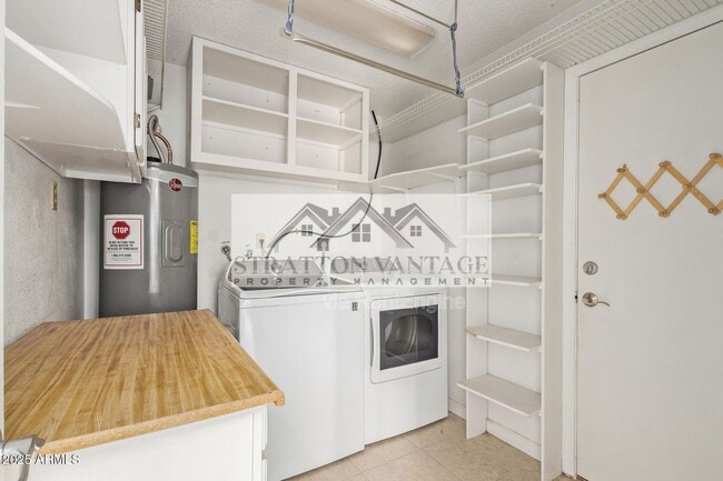 Building Photo - 733 E Halifax St