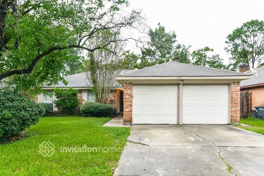 Primary Photo - 2511 Peaceful Valley Dr