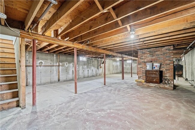 Building Photo - 51 Arrowhead Ln