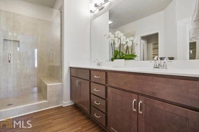 Building Photo - 760 Winton Way