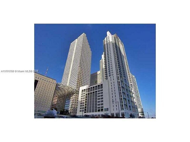Primary Photo - 300 S Biscayne Blvd