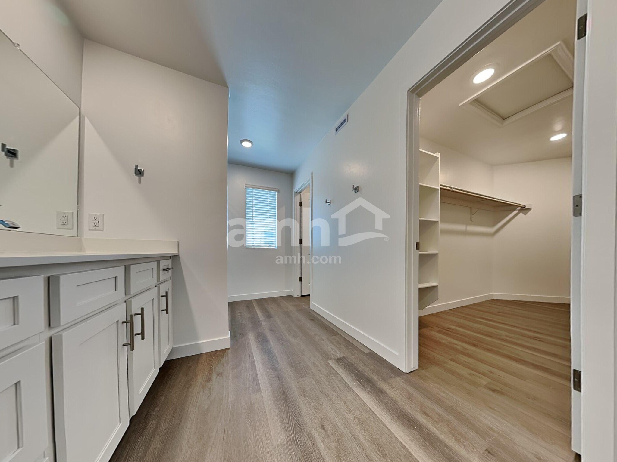 Building Photo - 6462 E Paseo Alga