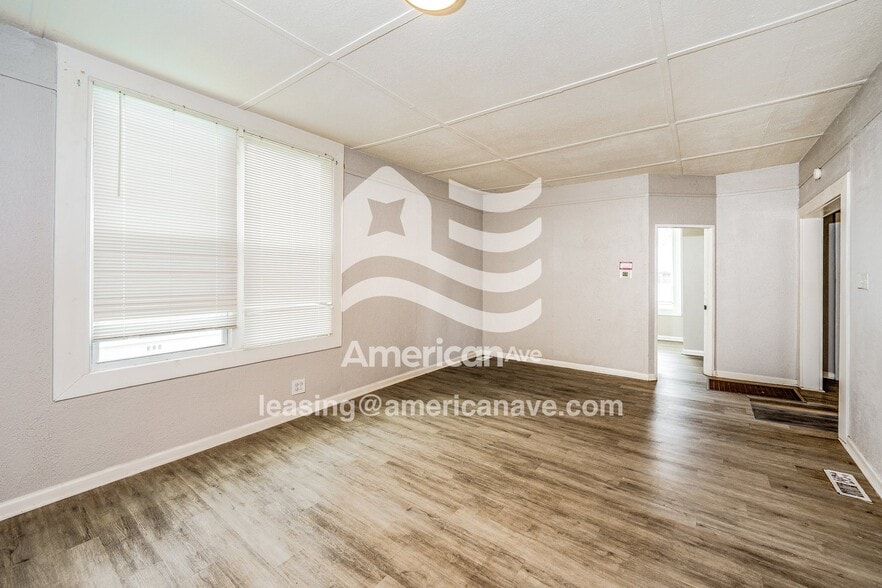 Building Photo - 6715 2nd Ave S