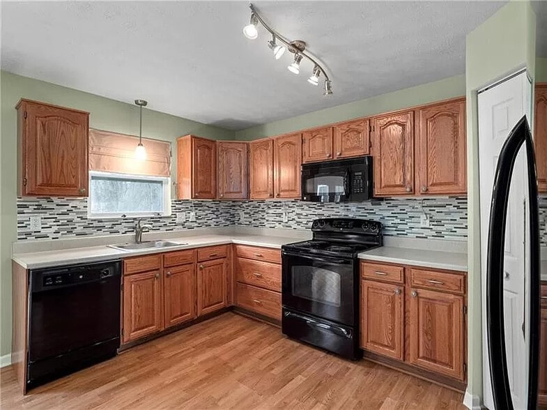 Building Photo - 312 Blake Ct