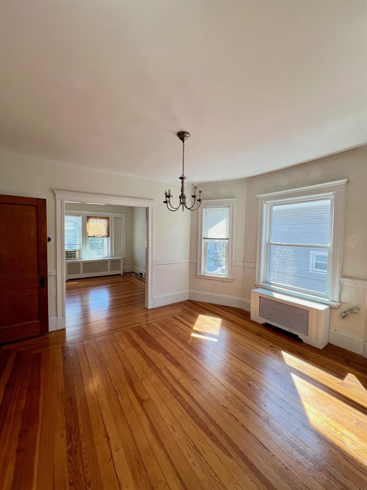 Building Photo - 18 Alexander Ave