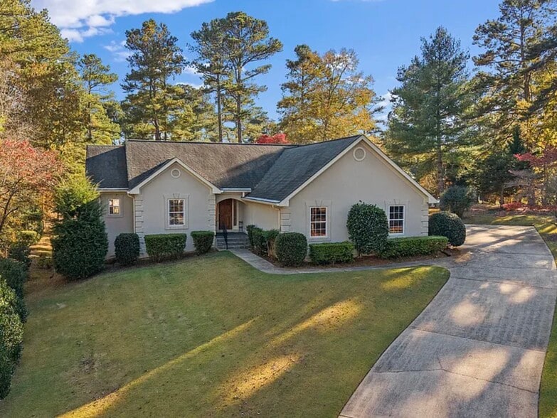 Building Photo - 7064 Brigade Ct