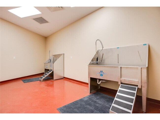 Building Photo - 1240 S 2nd St