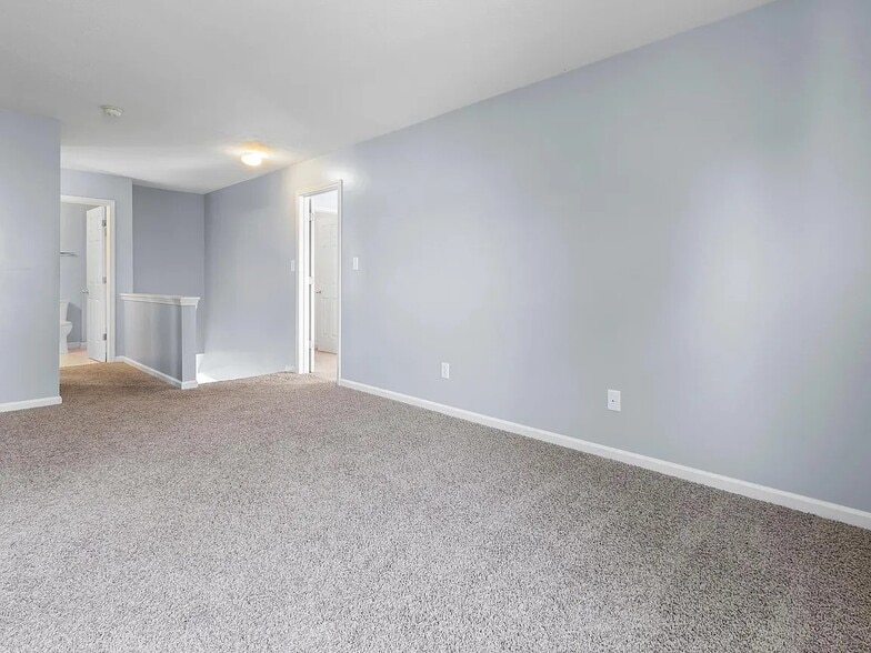 Building Photo - 12186 Split Granite Dr