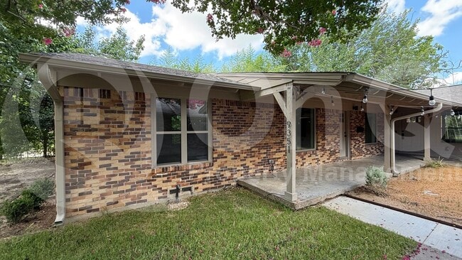 Building Photo - 9351 Angora St
