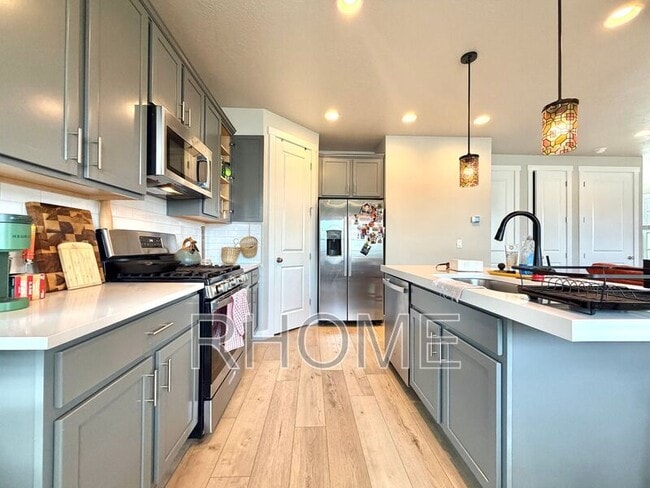 Building Photo - 5066 Elmfield Wy