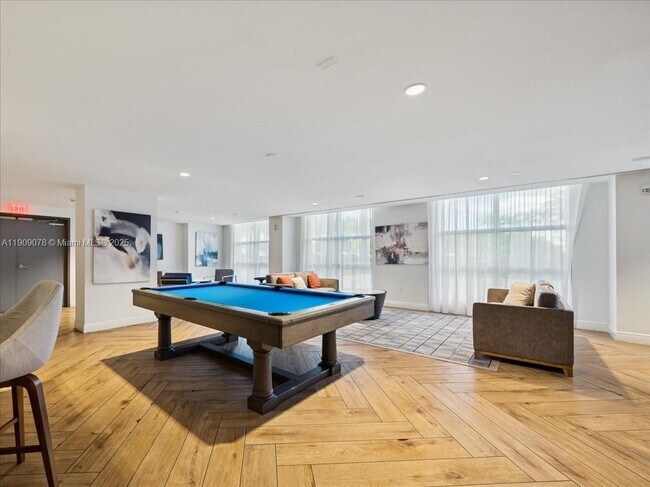 Building Photo - 1776 Polk St