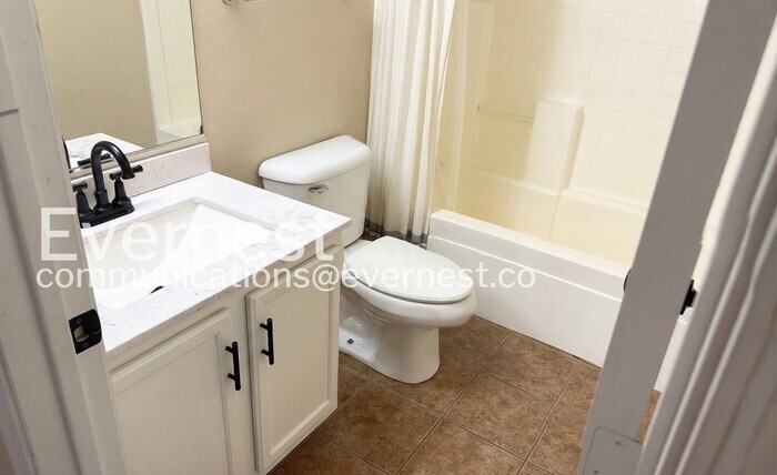 Building Photo - 17009 W Marconi Ave