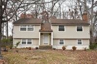 Building Photo - Fantastic Fredericksburg Home In Devonne Woods!