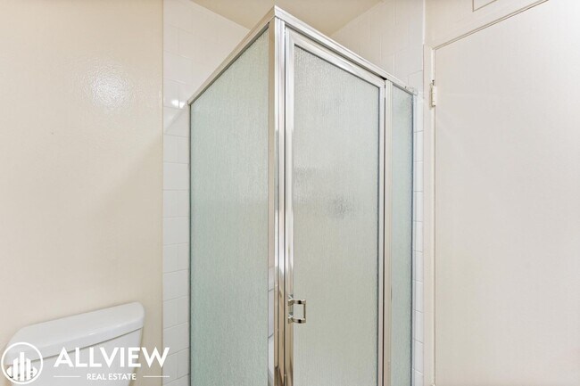 Building Photo - 7572 Amazon Dr