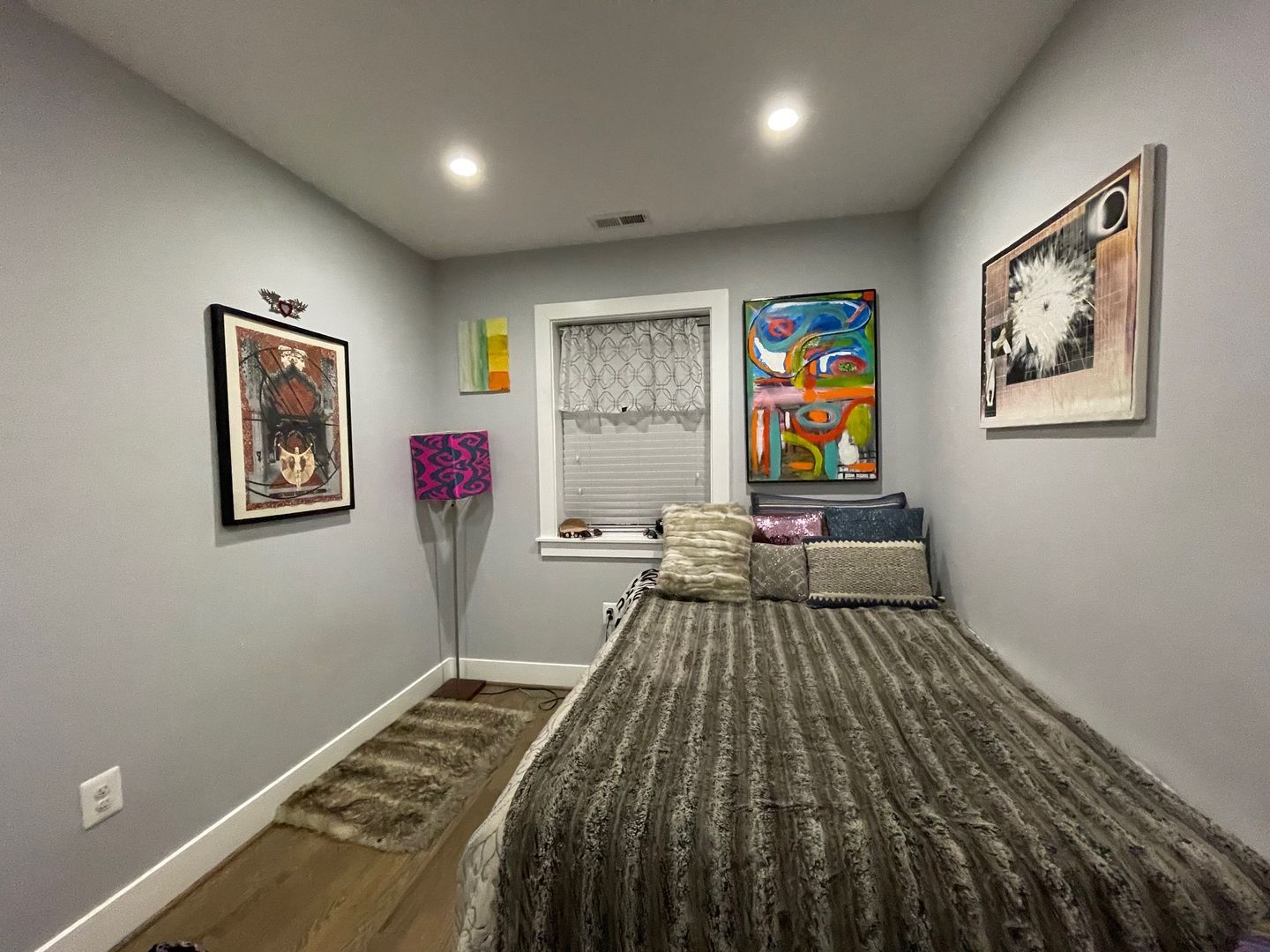 Building Photo - 1323 Dexter Terrace SE