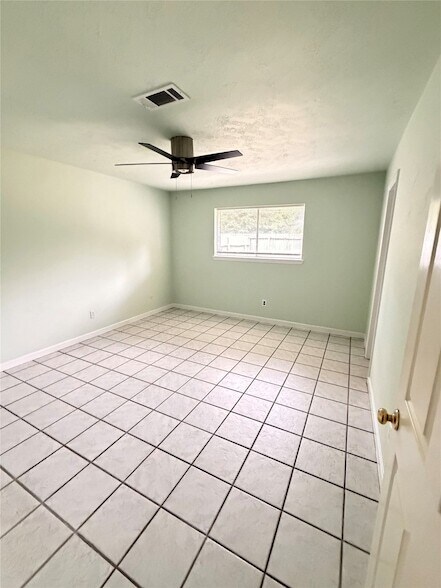 Building Photo - 4527 Fitzwater Dr