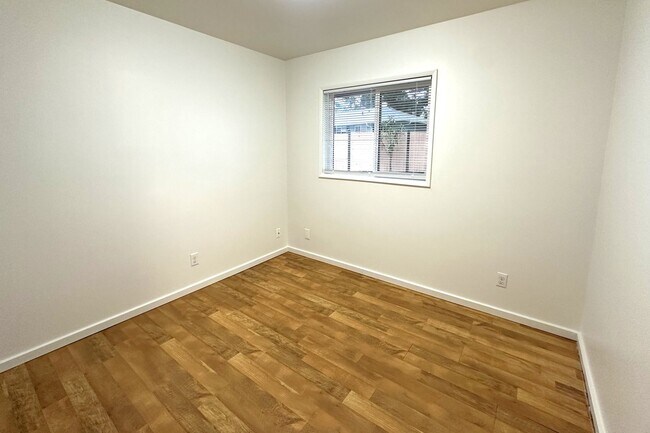 Building Photo - Great house in prime location now available, wont last long!