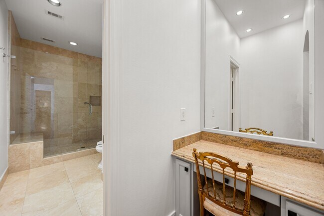 Building Photo - 111 N Wynden Estates Ct