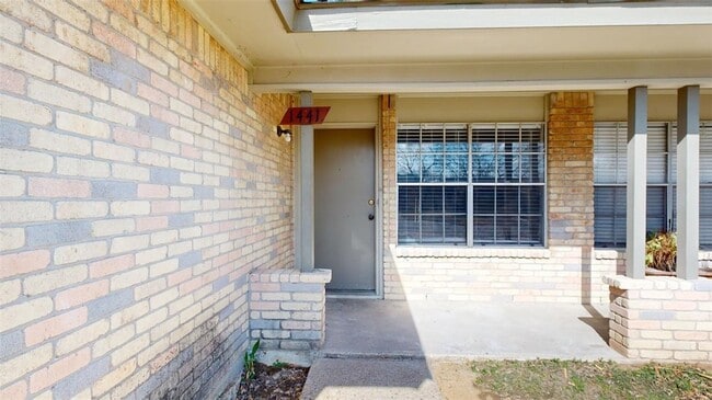 Building Photo - 1443 Hawk Tree Dr