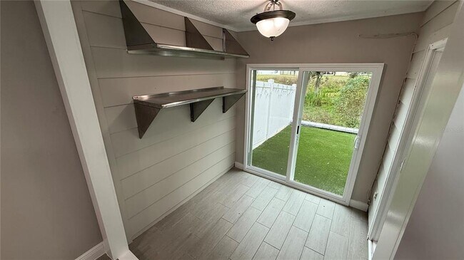 Building Photo - 9608 River Walk Ct