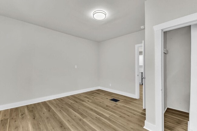 Building Photo - Bright & Updated 3-Bedroom Home Near Local Schools