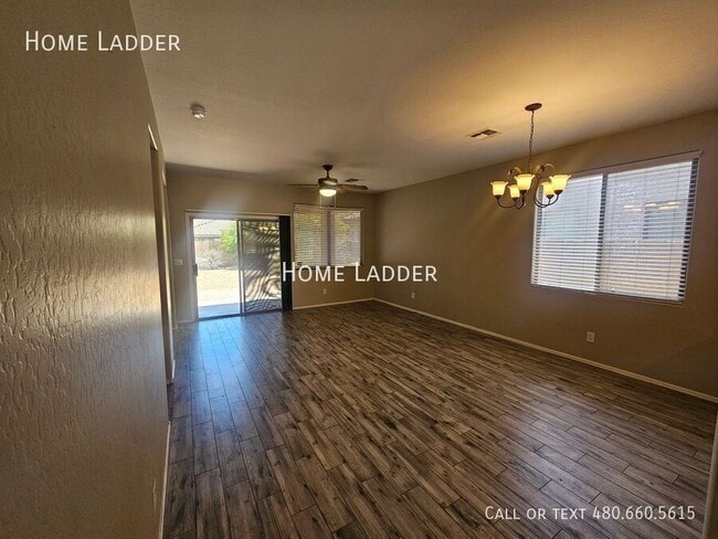 Building Photo - 39746 N Cross Timbers Way