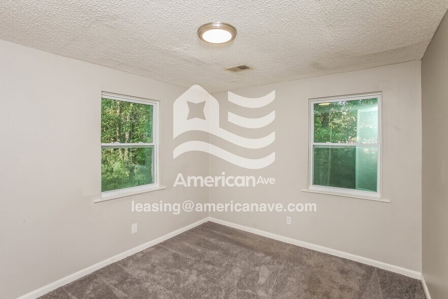 Building Photo - 117 Miranda Rd