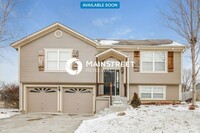 Building Photo - 1502 Willow Dr