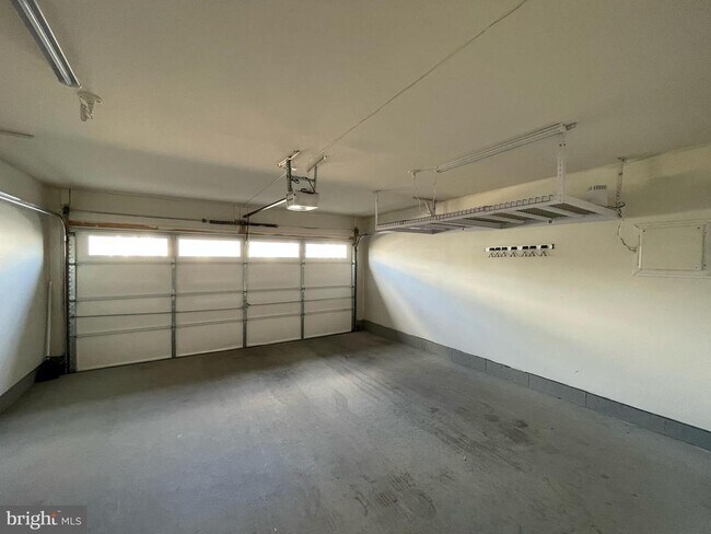 Building Photo - 9041 Connor House Rd