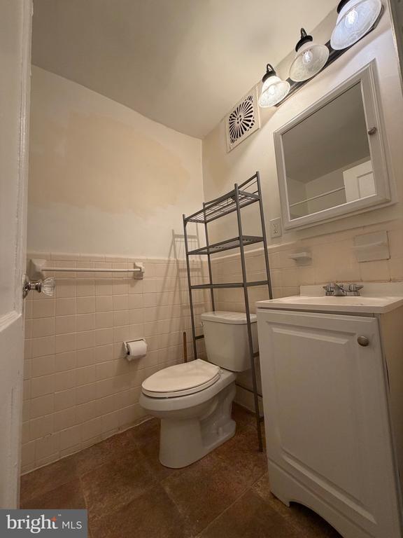 Building Photo - 6916 Ardleigh St