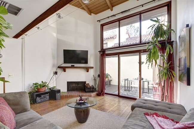 Building Photo - Prime La Jolla Location – Pool, Tennis & Village Living at Your Doorstep