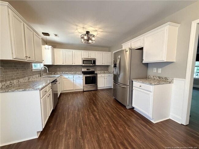 Building Photo - 3083 Carolina Way