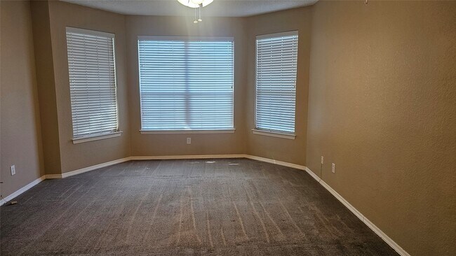 Building Photo - 4902 Landrun Ln