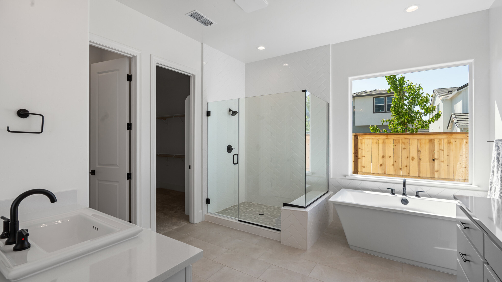 Building Photo - 3840 Fletcher Park Cir