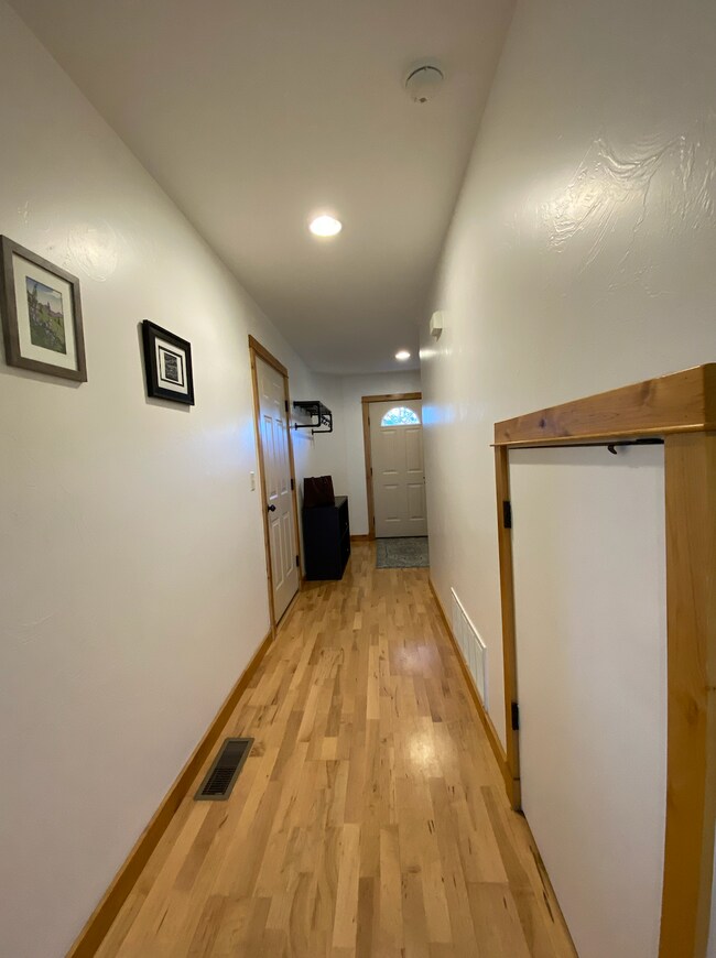 Building Photo - 3143 Cattail St