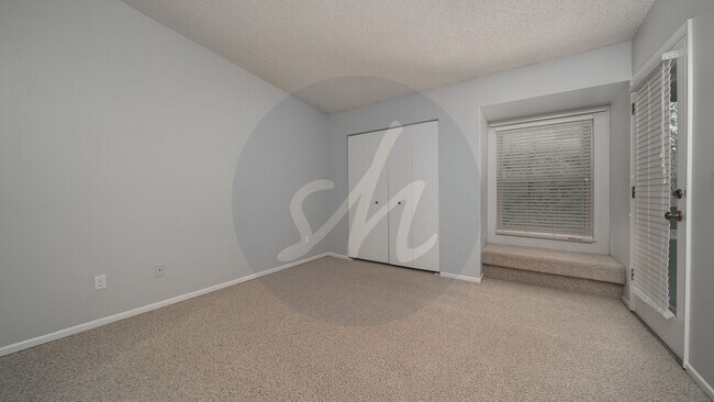 Building Photo - Westside Condo