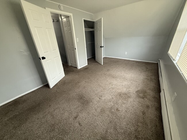 Building Photo - 23 Bermuda Cir