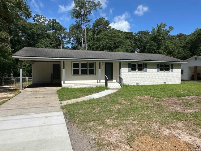 Building Photo - 1021 Greenwood Dr