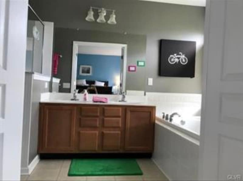 Building Photo - 8482 Putnam Ct