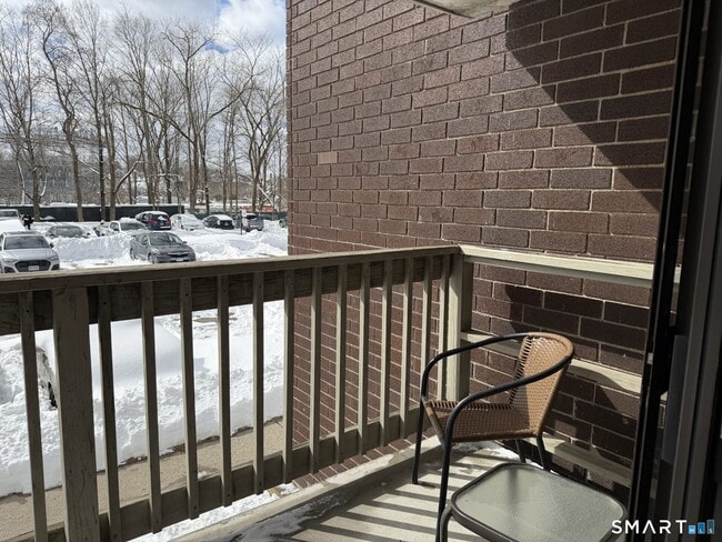 Building Photo - 126 Triangle St