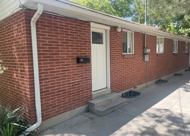 Building Photo - 2177 E 3205 S