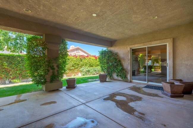 Building Photo - 45607 Pelican Hill Ct