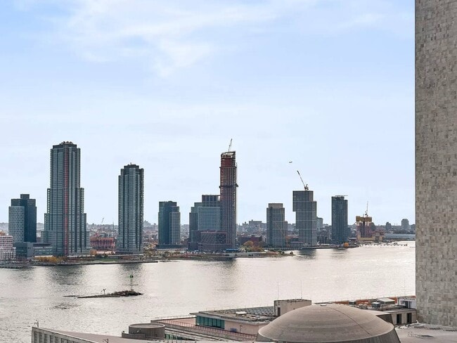 Building Photo - 50 United Nations Plaza