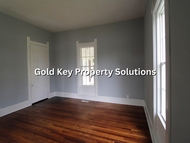 Building Photo - 803-807 High Street