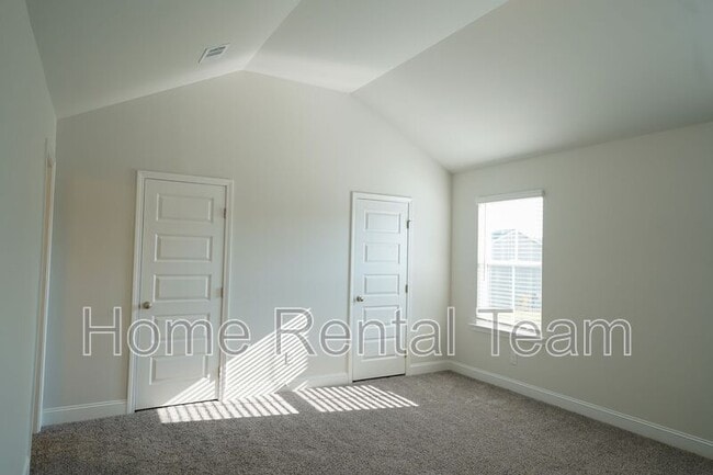 Building Photo - 475 Gov Treutlen Cir