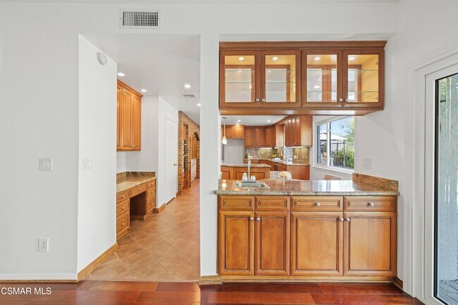 Building Photo - 287 Golden Fern Ct