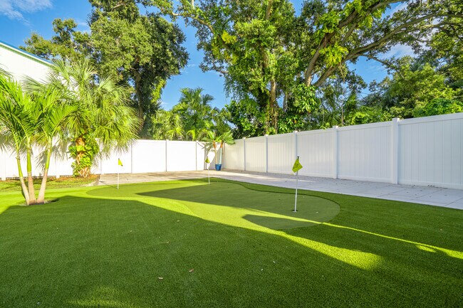 Building Photo - 2402 52nd St S