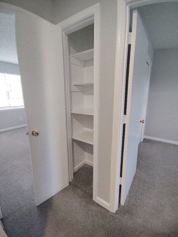 Building Photo - 29 Fonda Dr