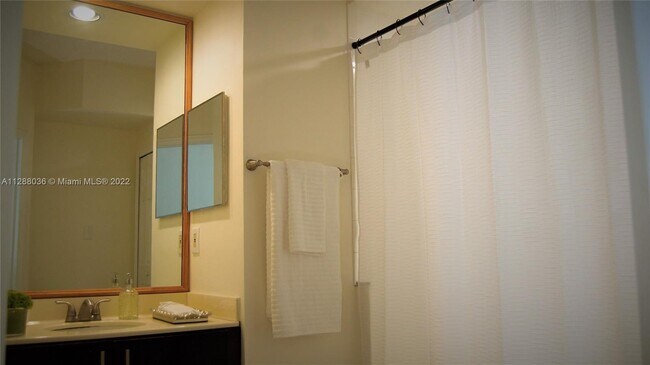 Building Photo - 3155 NE 184th St