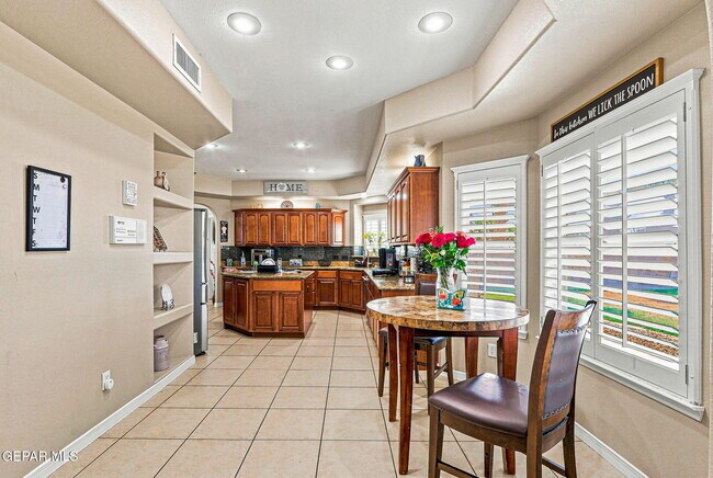 Building Photo - 13566 Emerald Coast Ln